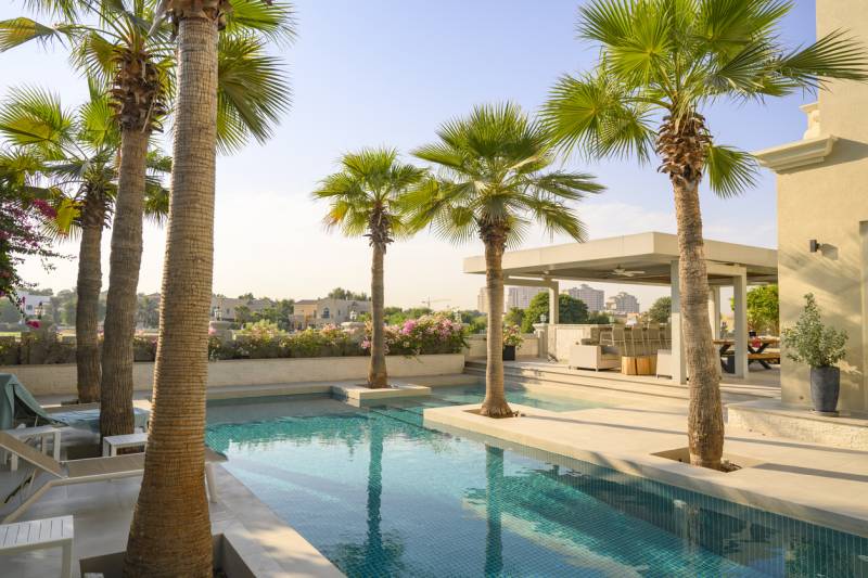 Villa d'un quartier emblématique de Dubaï, reflet de l’attrait fiscal et immobilier pour les particuliers de Paris